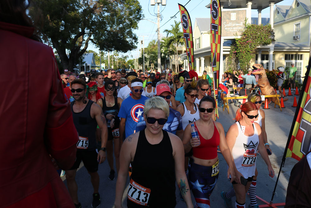 Heroes and Villains 5K 2018 photo - Duval Street, Key West